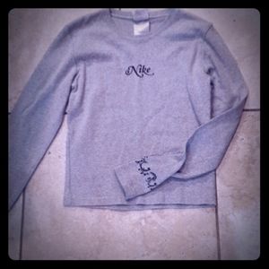 Women's medium nike shirt